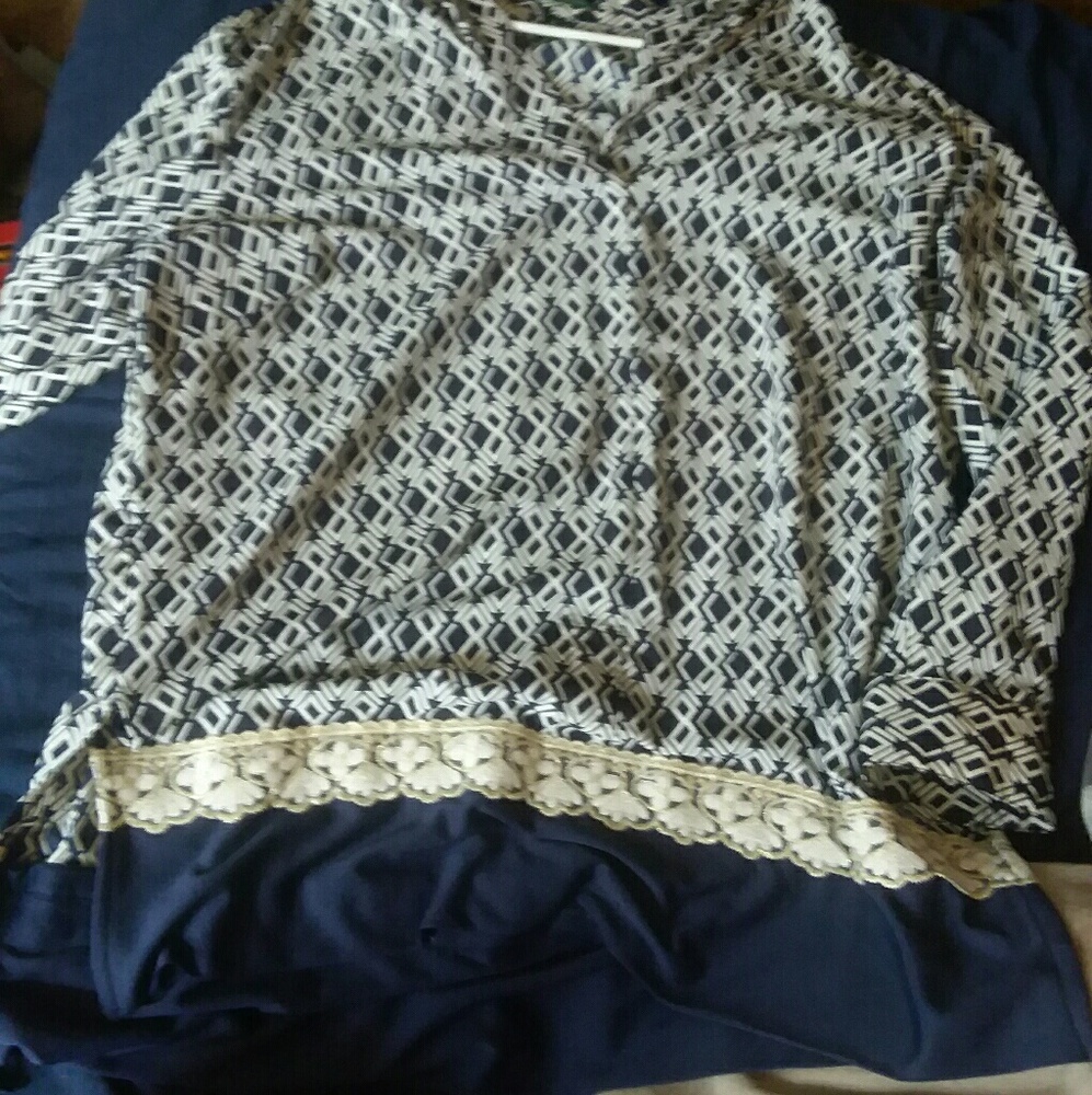 Long sleeve shirt